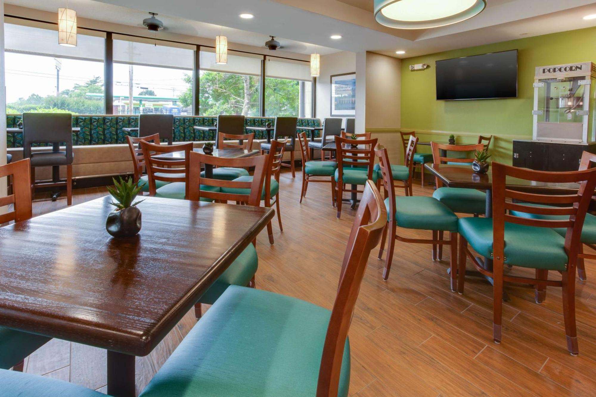 Drury Inn & Suites Nashville Airport Exterior photo