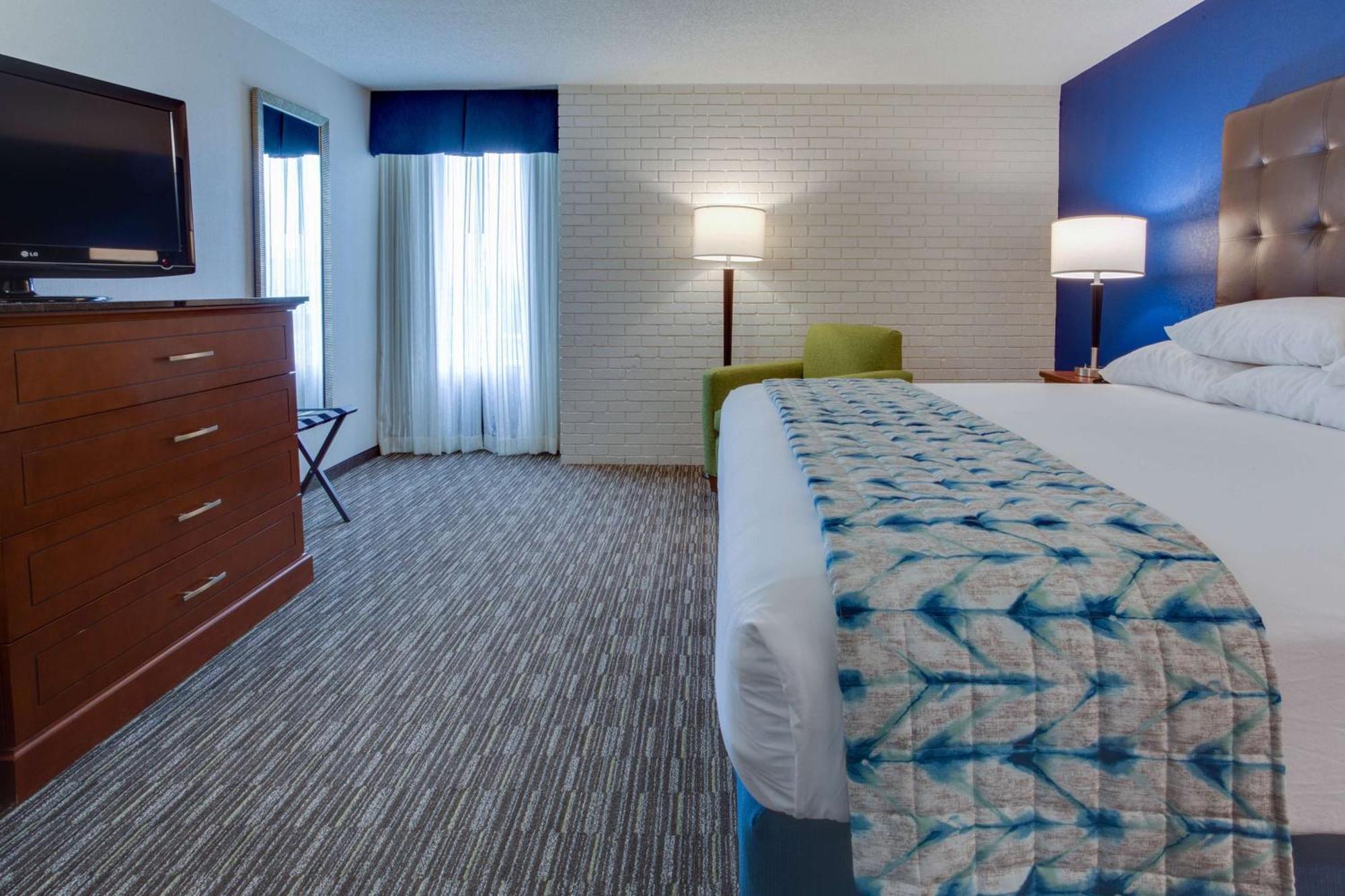 Drury Inn & Suites Nashville Airport Exterior photo