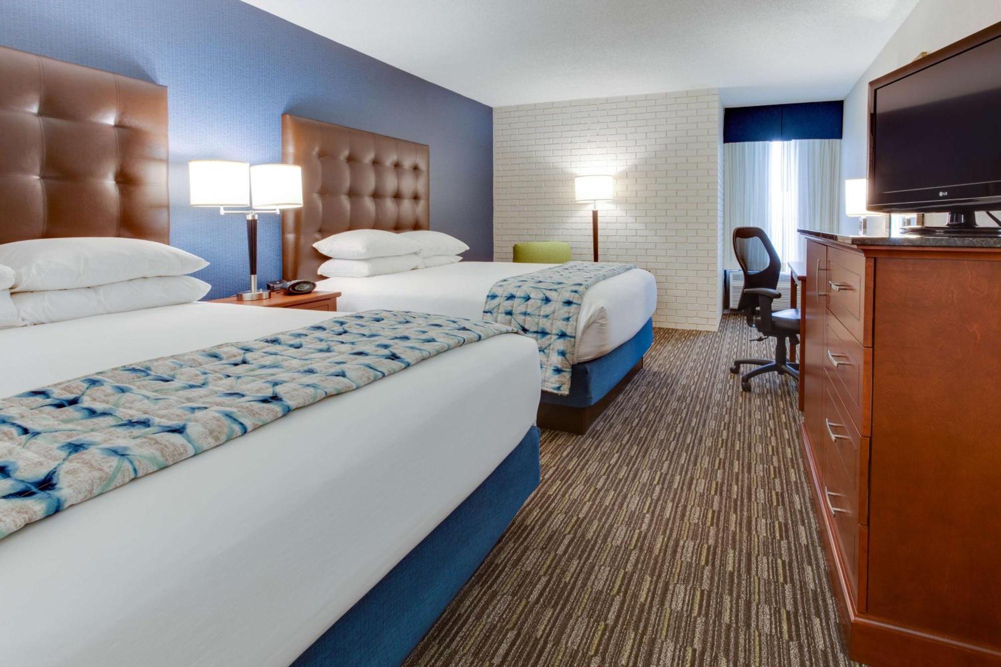 Drury Inn & Suites Nashville Airport Exterior photo